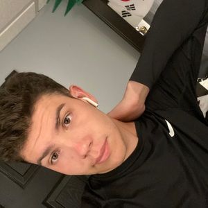 Meet your Posher, Samuel